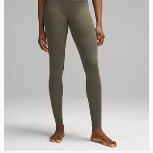 Lululemon GREEN high waisted 28” leggings
